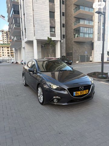 מודעת רכב מאזדה 3