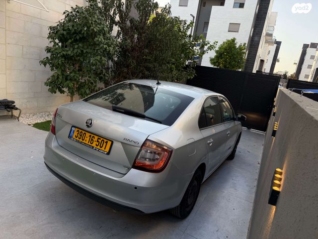 סקודה ראפיד