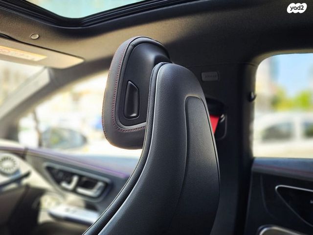 מודעת רכב מרצדס-בנץ EQE