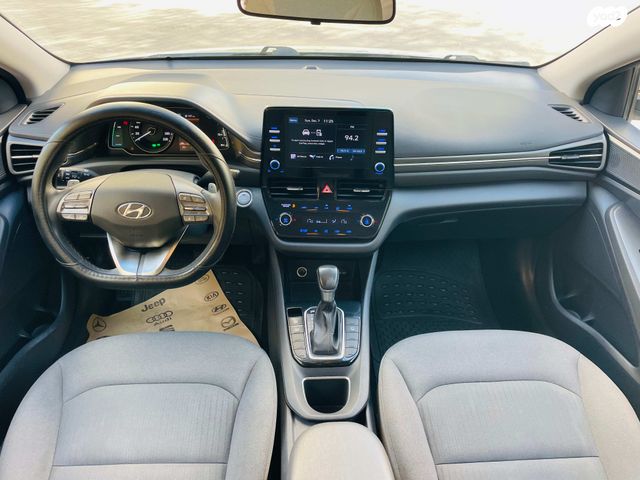 יונדאי איוניק