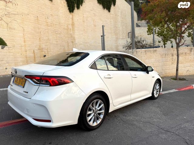 טויוטה קורולה