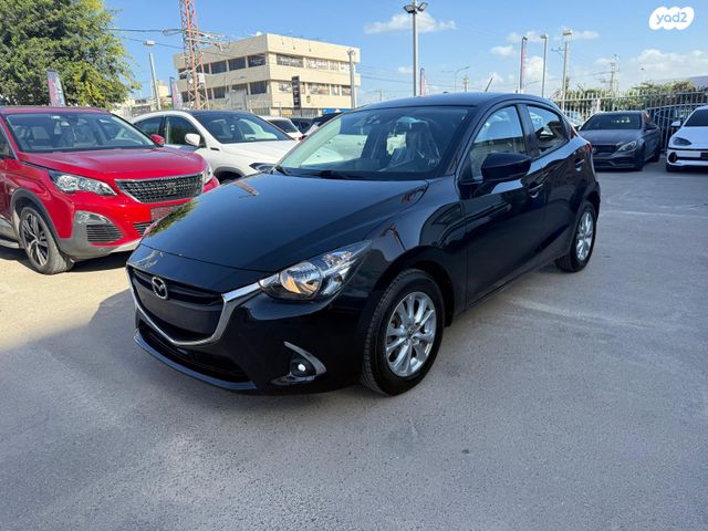 מודעת רכב מאזדה 2