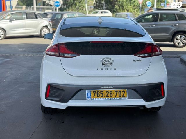 יונדאי איוניק