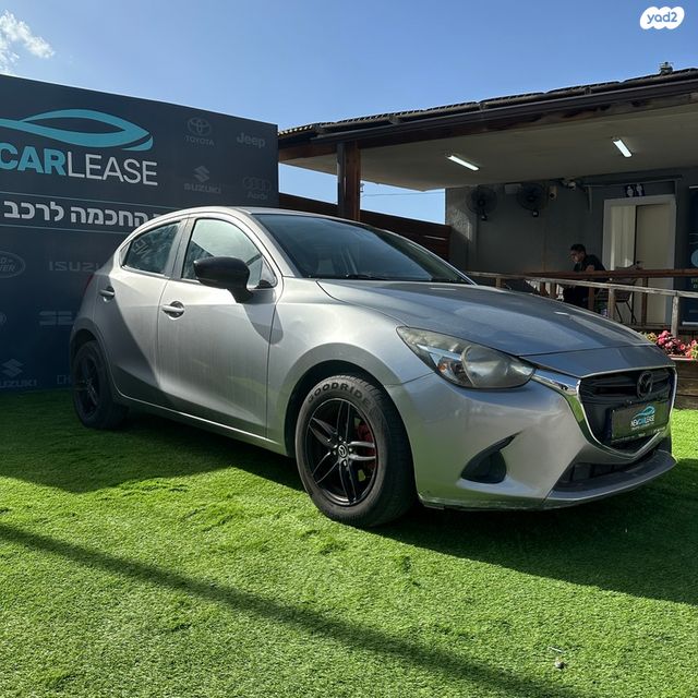 מודעת רכב מאזדה 2