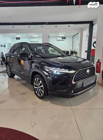 טויוטה קורולה קרוס