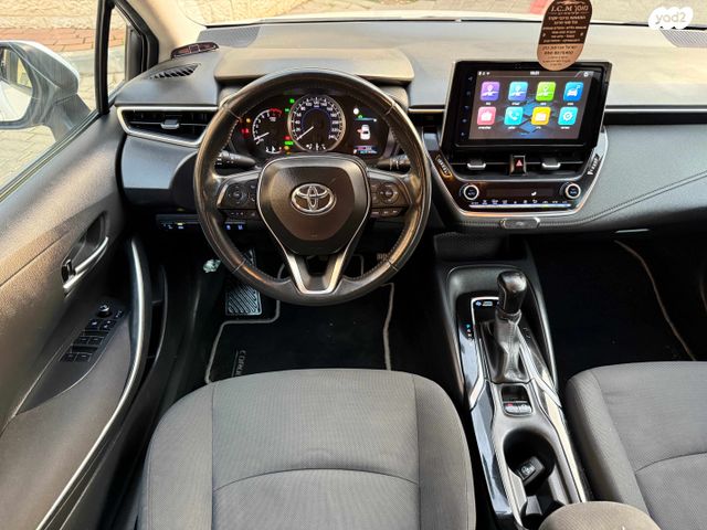 טויוטה קורולה