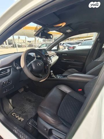 טויוטה C-HR