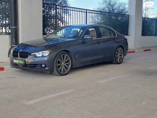 מודעת רכב ב מ וו סדרה 3