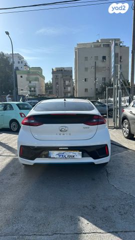 יונדאי איוניק