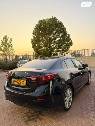 מאזדה 3
