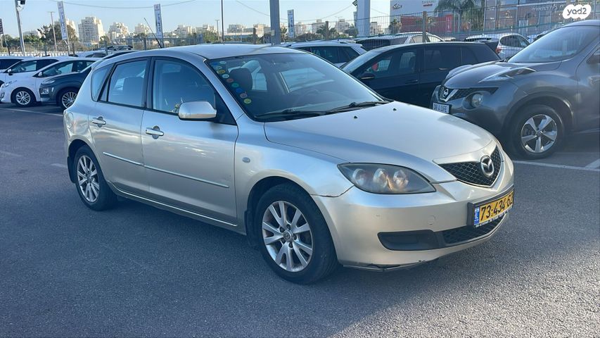 מאזדה 3