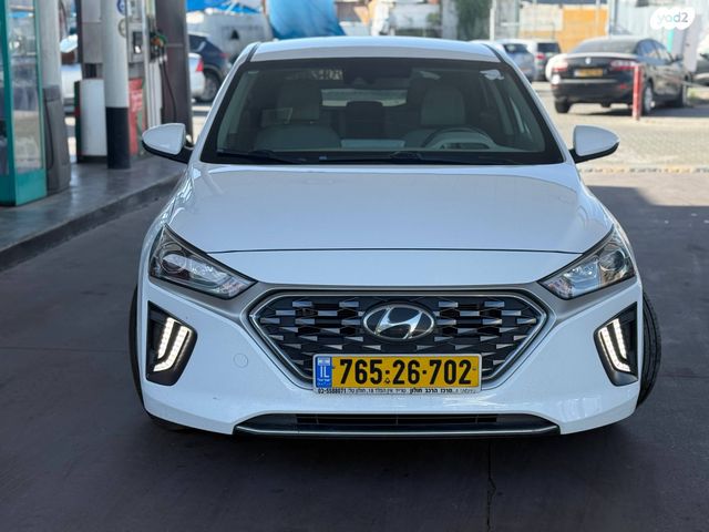 יונדאי איוניק