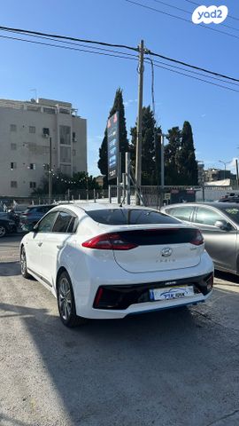 יונדאי איוניק