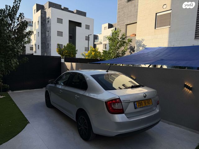 סקודה ראפיד