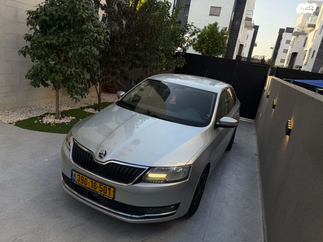 מודעת רכב סקודה ראפיד