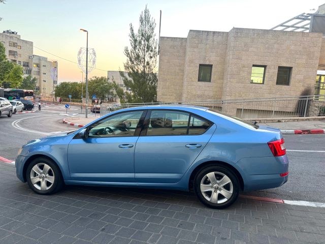 סקודה אוקטביה