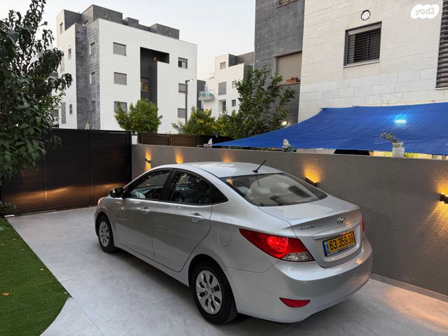 יונדאי אקסנט i25