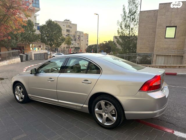 וולוו S80