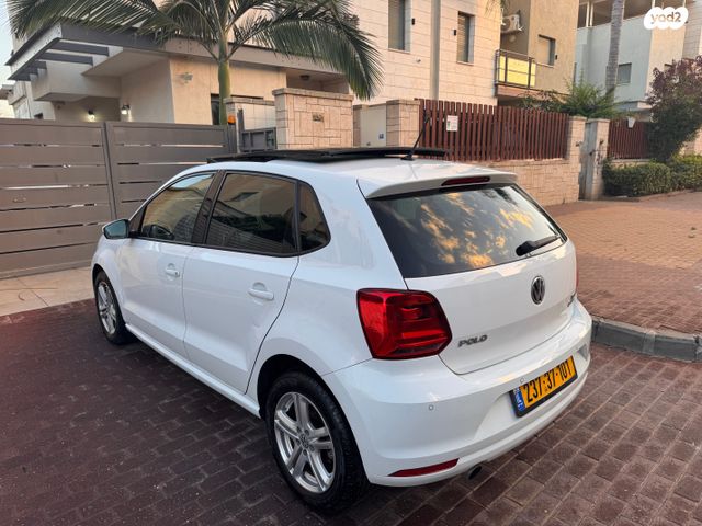 פולקסווגן פולו 