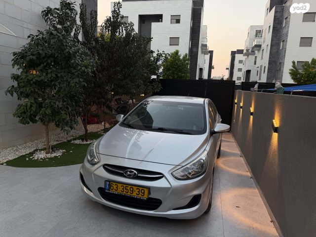 יונדאי אקסנט i25