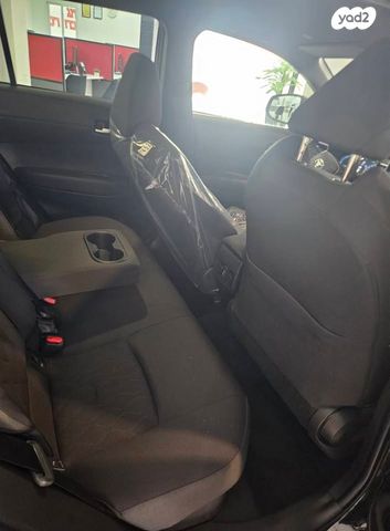 טויוטה קורולה קרוס