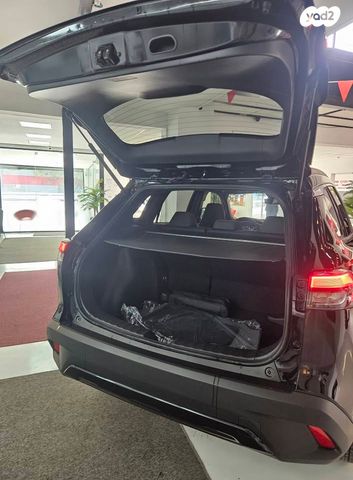 טויוטה קורולה קרוס