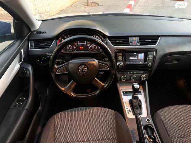 סקודה אוקטביה