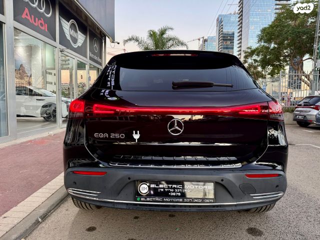 מרצדס-בנץ EQA