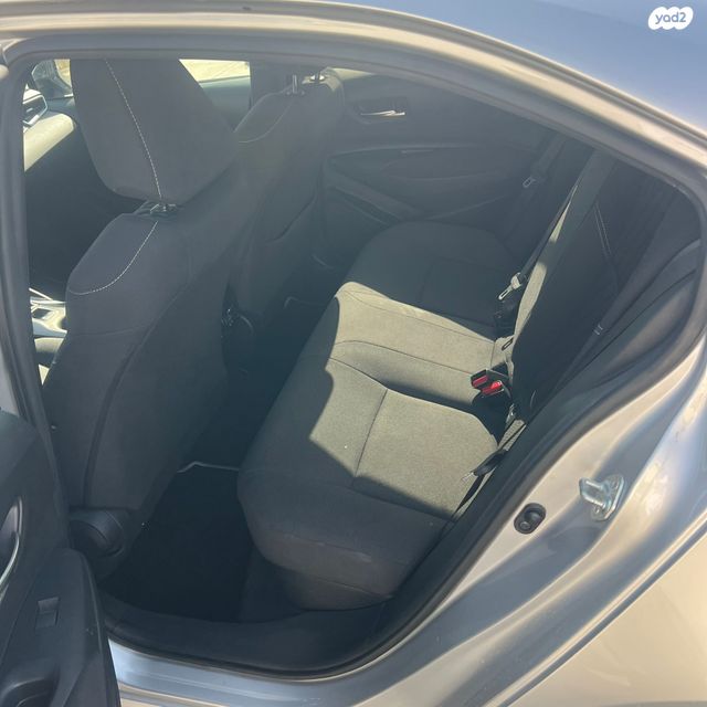 מודעת רכב טויוטה קורולה 1