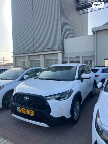 מודעת רכב טויוטה קורולה קרוס