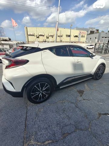 טויוטה C-HR