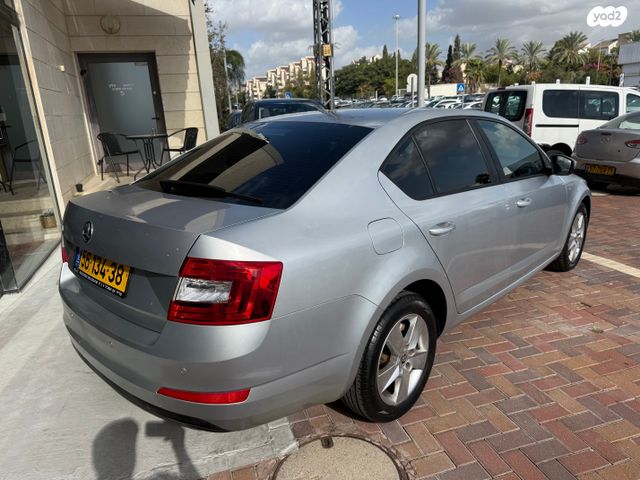 סקודה אוקטביה