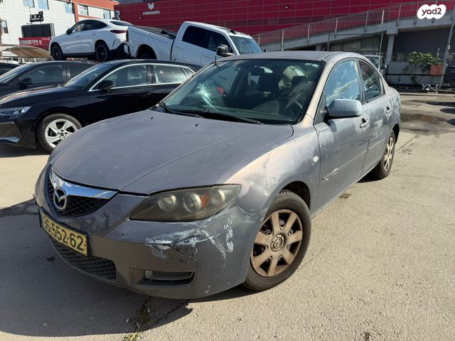 מודעת רכב מאזדה 3