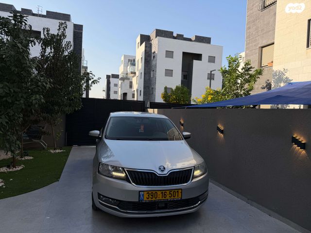 סקודה ראפיד