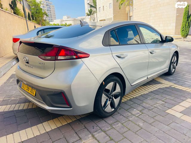 יונדאי איוניק