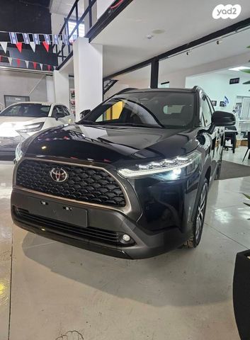 מודעת רכב טויוטה קורולה קרוס