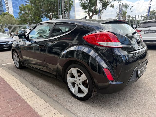 יונדאי ולוסטר