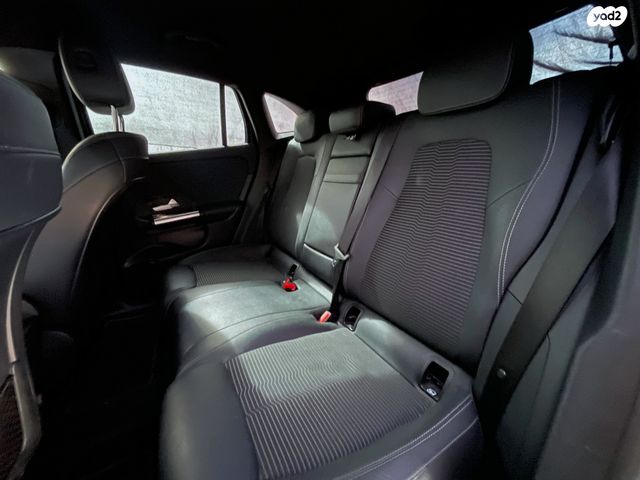 מרצדס-בנץ EQA