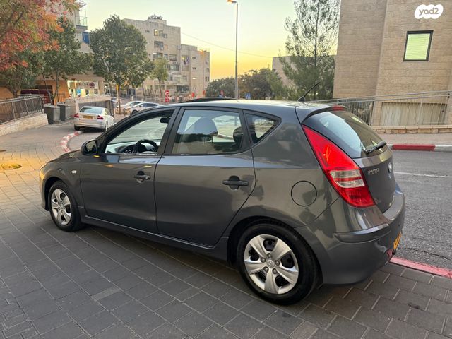 יונדאי i30