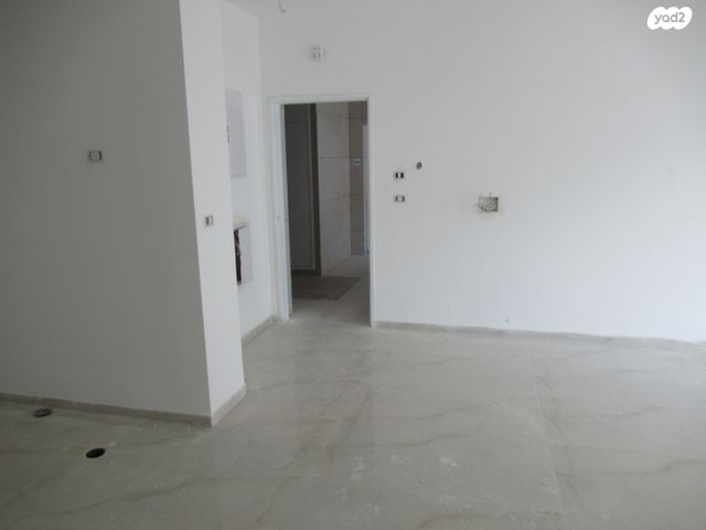 דירה, הנרקיסים 2, רכסים, רכסים