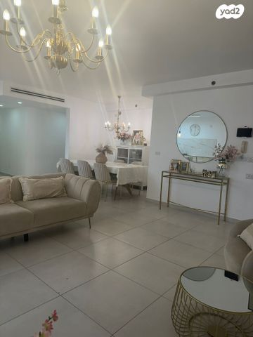 דירה, ניסים אלוני 4, פסגות אפק, ראש העין