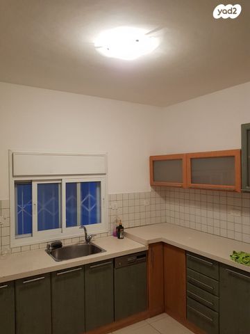 בית פרטי/ קוטג', רמב"ם 2, נווה אברהם, קרית אתא