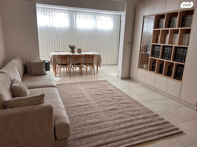 דירת גן, רימון 13, החורש, חריש