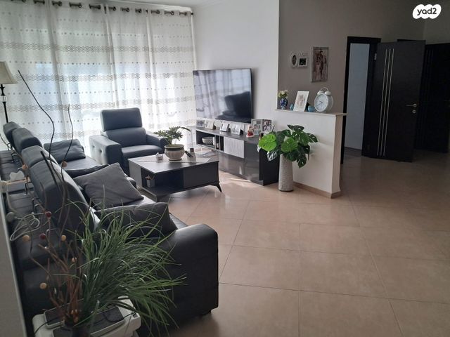 דירה, הורדים 11, שכונת הורדים, קרית שמונה