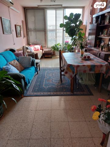 יוסף שפרינצק 26