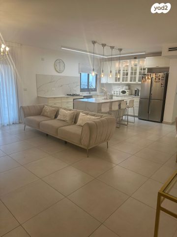 דירה, ניסים אלוני 4, פסגות אפק, ראש העין