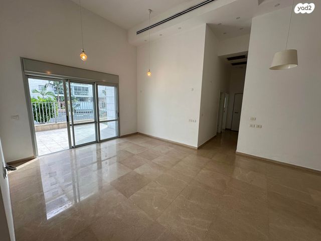 יעקב מרידור 13