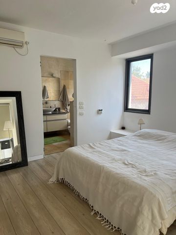 בית פרטי/ קוטג', רמב"ם 71, מרכז דרום, רעננה