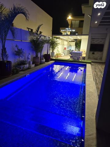 בית פרטי/ קוטג', עליזה בירון קטן 21, כלניות, באר שבע