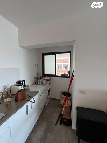 דירה, וייצמן 131, קרית שז"ר, רעננה